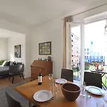 Modern - Happy Lugano