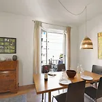 Modern - Happy * Lugano
