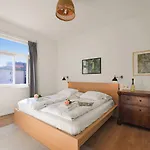 Modern - Happy Lugano