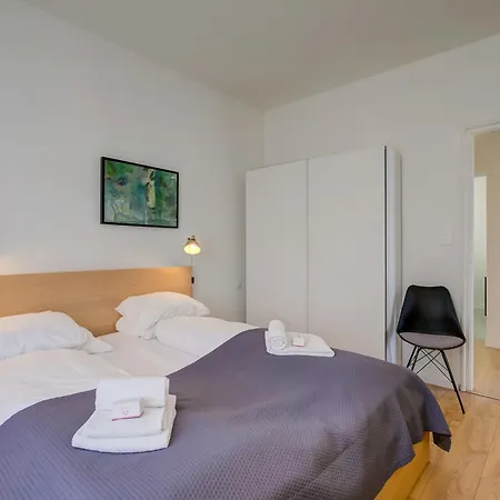 Apartman Modern - Happy *