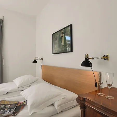 Apartment Modern - Happy