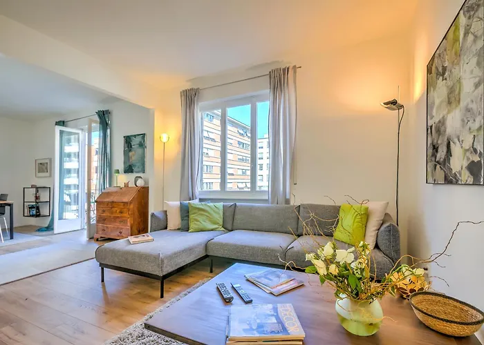 Modern - Happy Lejlighed *