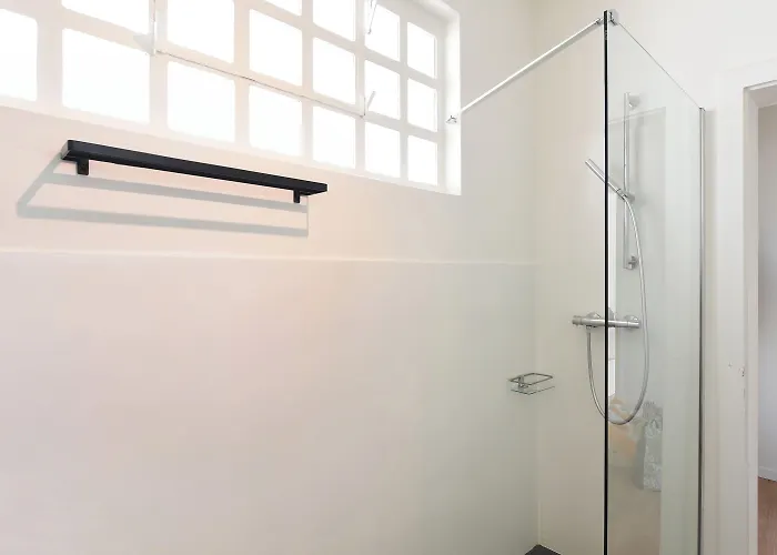 Modern - Happy Lugano