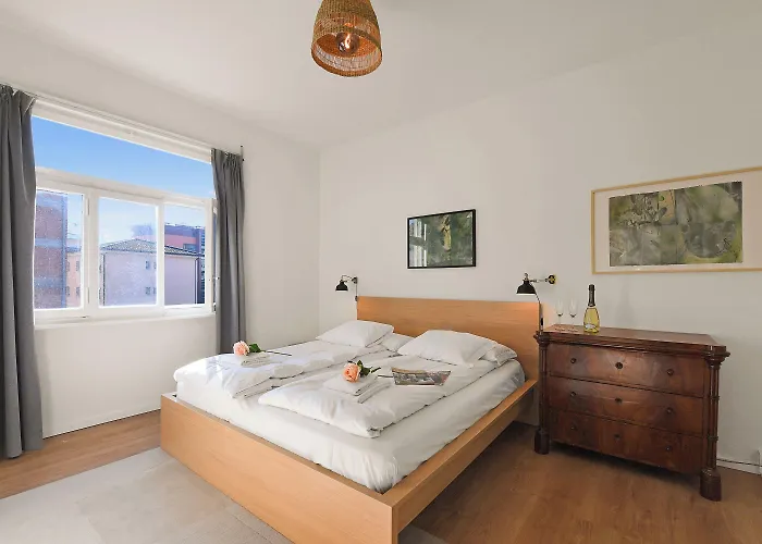 Modern - Happy Lugano