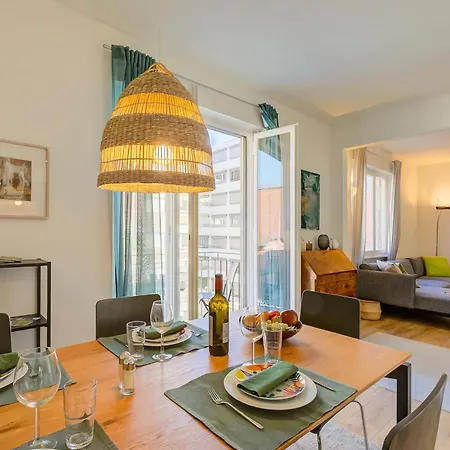 Modern - Happy Apartment